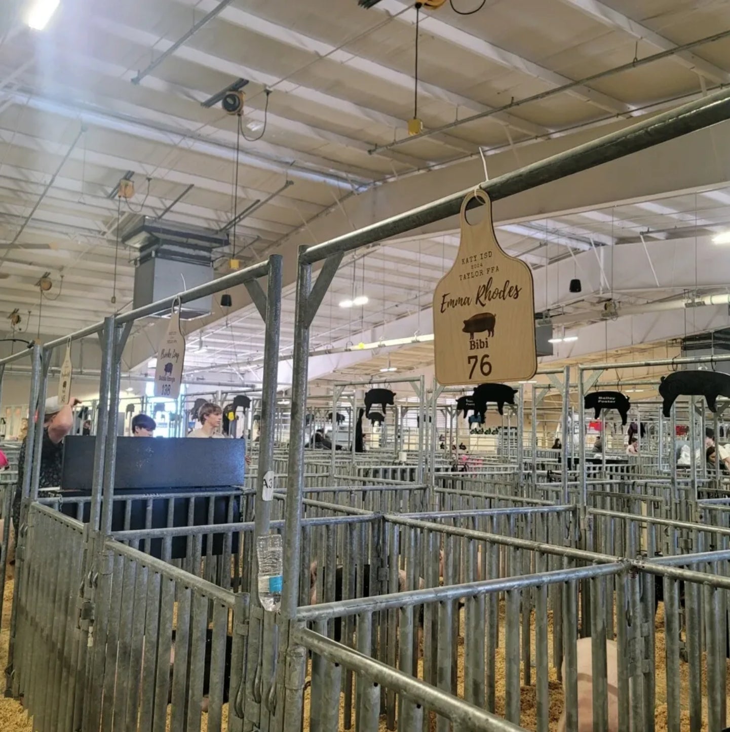 Custom Ear Tag Pen Sign